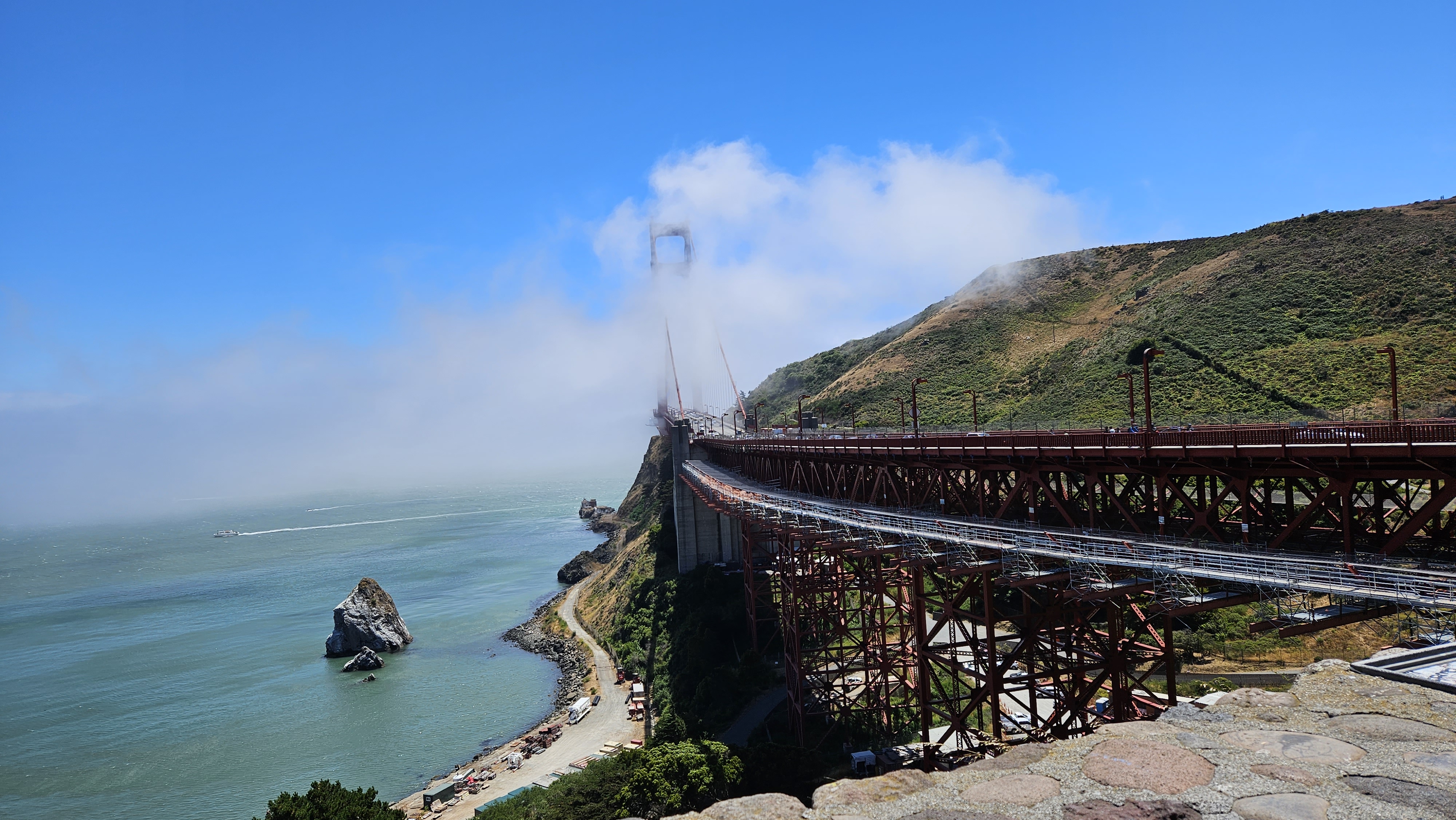 The fog of the Golden Gate Bridge, San Francisco CA